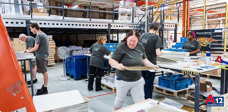 Ontbijtvergadering en bedrijfsbezoek bij Kunnig