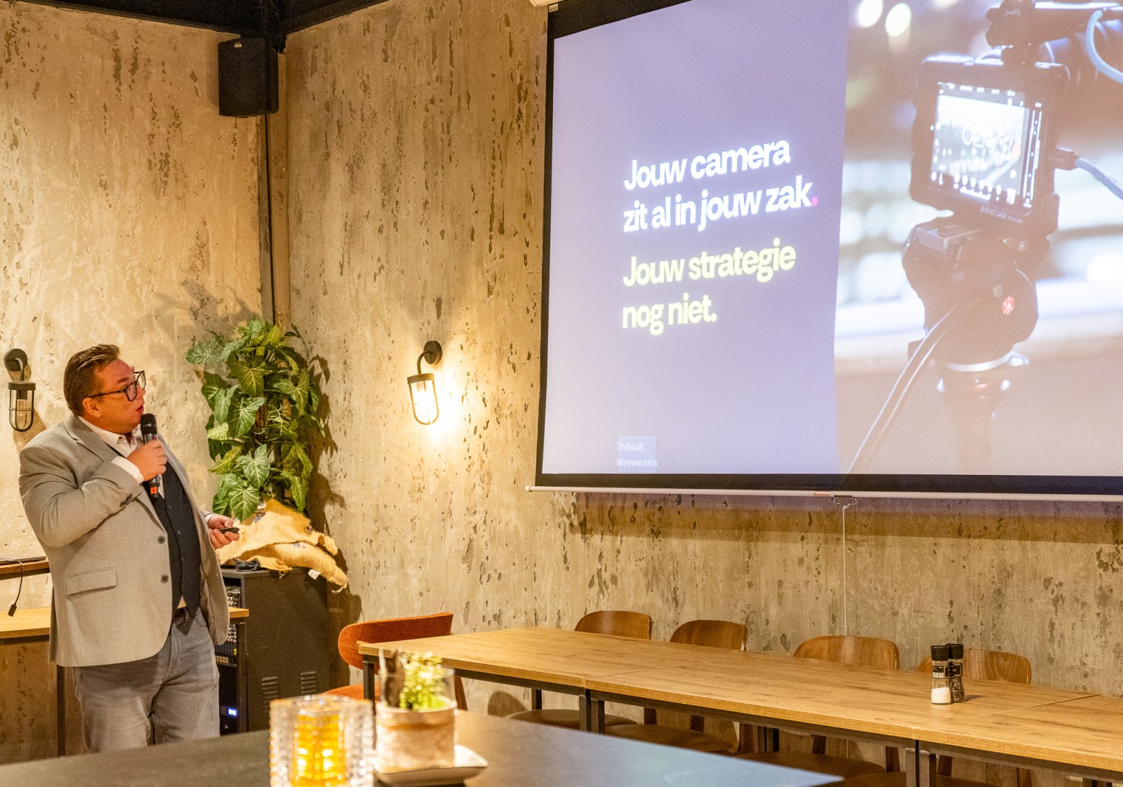 Fotoalbum - Hoe maak ik zelf met mijn GSM filmpjes?  - A12 Business Club - Evenement