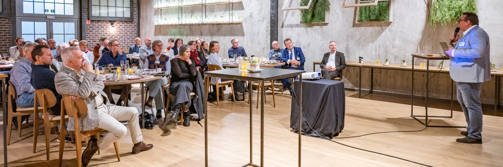 Fotoalbum - Hoe maak ik zelf met mijn GSM filmpjes?  - A12 Business Club - Evenement