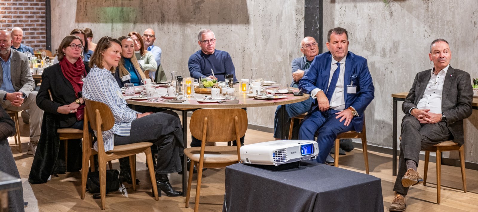 Fotoalbum - Hoe maak ik zelf met mijn GSM filmpjes?  - A12 Business Club - Evenement