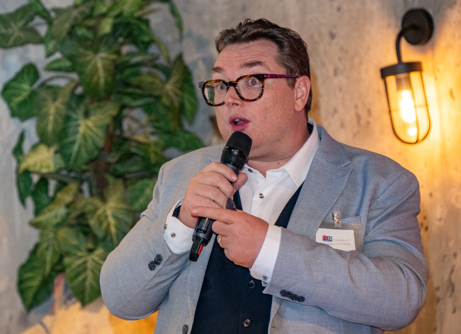 Fotoalbum - Hoe maak ik zelf met mijn GSM filmpjes?  - A12 Business Club - Evenement